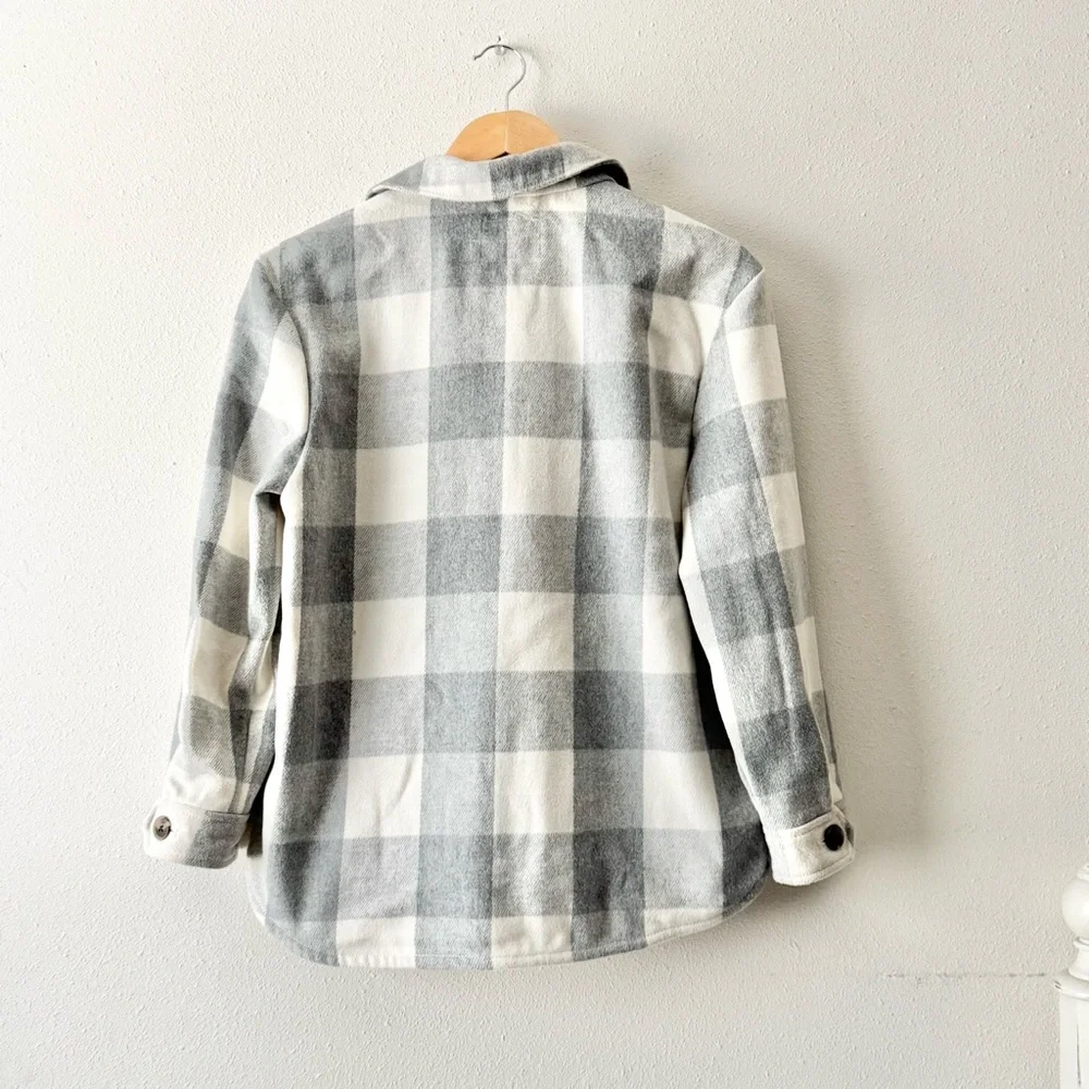 Old Navy Gray and White Plaid Shacket Jacket